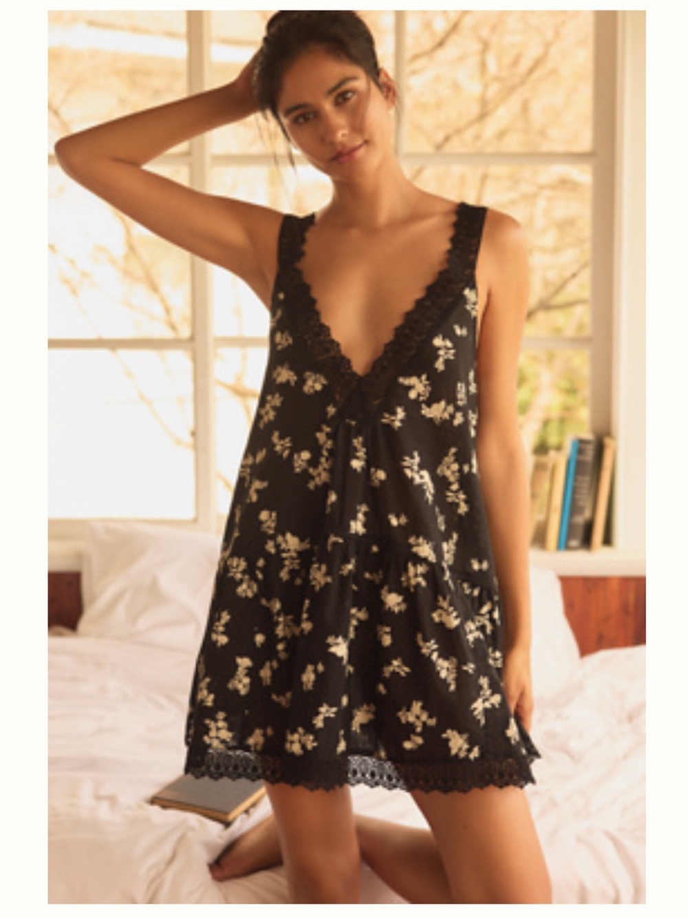 BY ANTHROPOLOGIE EMBROIDERED-TRIM V-NECK MINI SLEEP DRESS